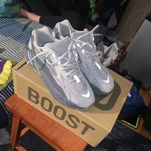 Yeezy 700 V2 Tephra